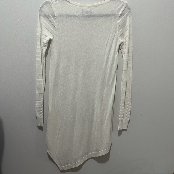 Asymmetrical long shirt - Picture 2 of 2